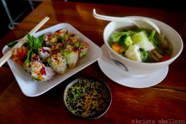 aum-vegetarian-food-restaurant-chiang-mai-thailand